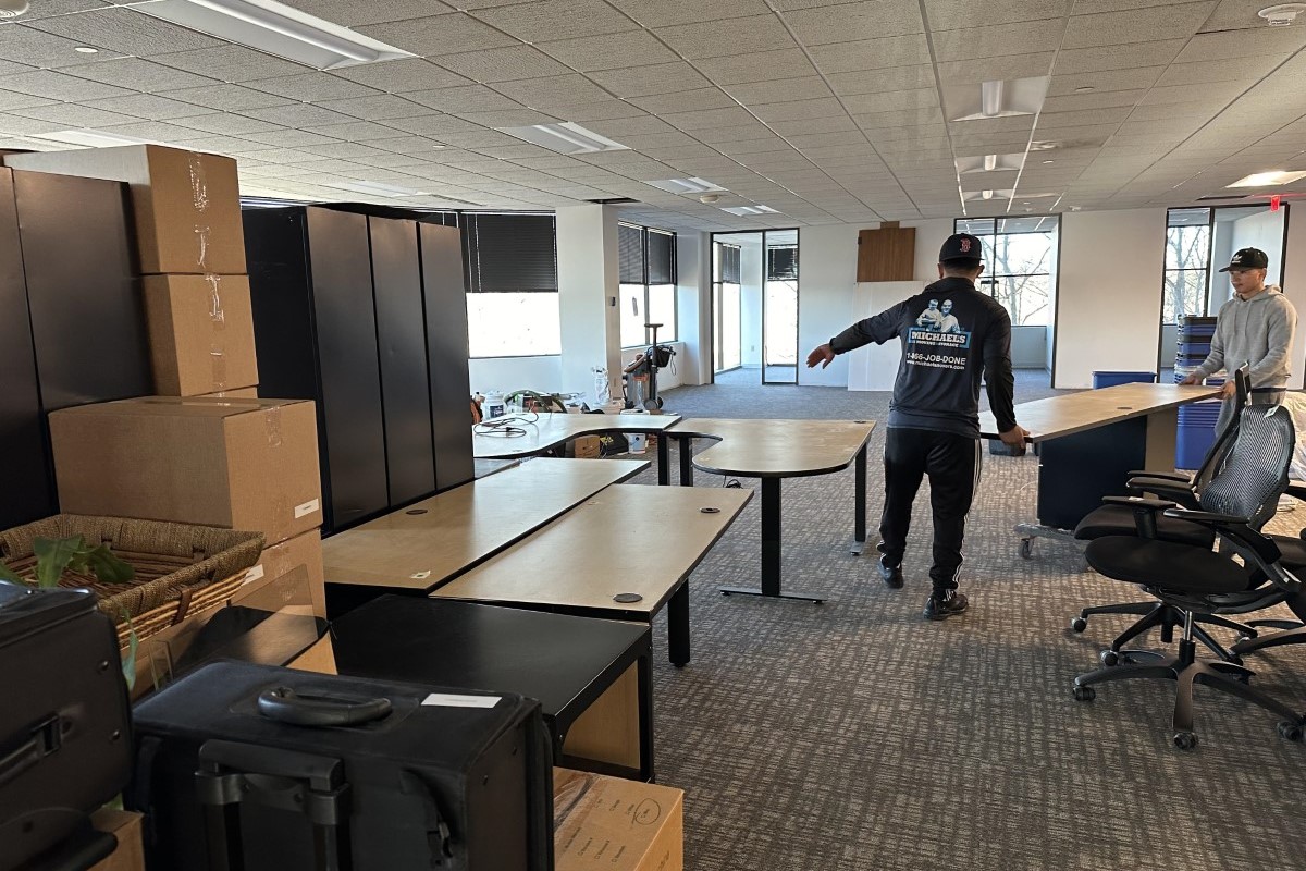 Wellesley Hills MA Commercial Movers